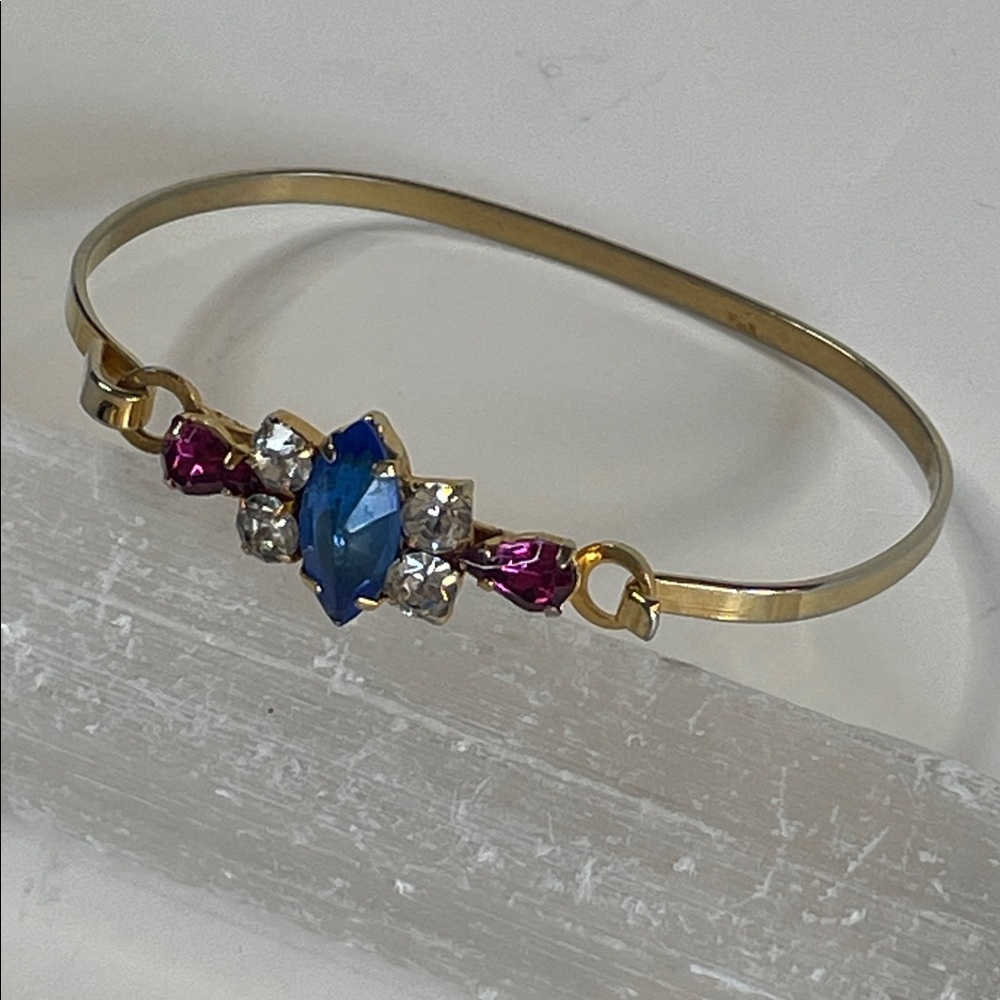 Vintage Delicate Gold Tone Bangle with Rhinestones Bracelet